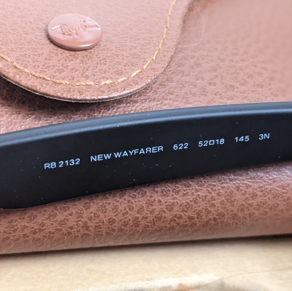 Ray-Ban Black RB2132 New Wayfarer - Picture 5 of 7